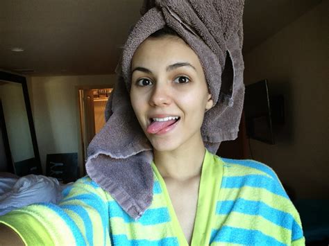 victoria justice desnuda|famosas desnudas: victoria justice